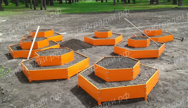 Клумба "Сота" 500 в Новокузнецке Клумба "Сота" 500 в Новокузнецке